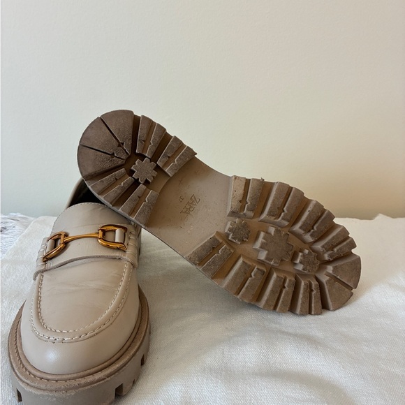 ASOS Cream Loafers with Gold Buckle - Picture 11 of 11